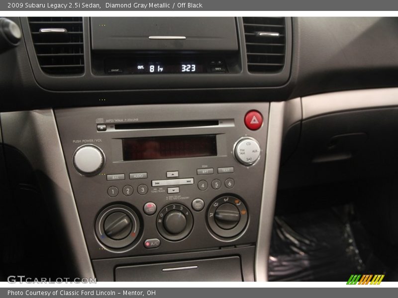 Diamond Gray Metallic / Off Black 2009 Subaru Legacy 2.5i Sedan