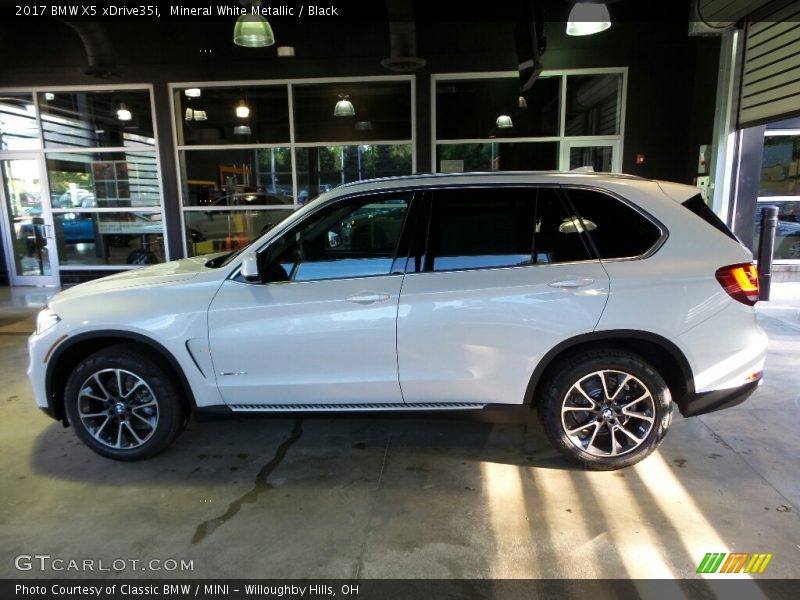 Mineral White Metallic / Black 2017 BMW X5 xDrive35i