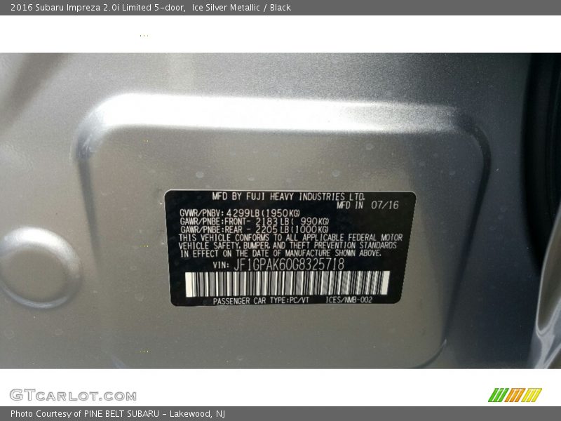 Ice Silver Metallic / Black 2016 Subaru Impreza 2.0i Limited 5-door