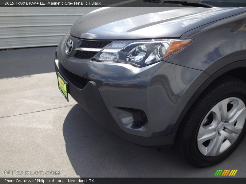 Magnetic Gray Metallic / Black 2015 Toyota RAV4 LE