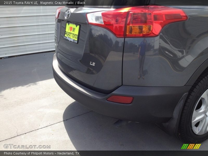 Magnetic Gray Metallic / Black 2015 Toyota RAV4 LE