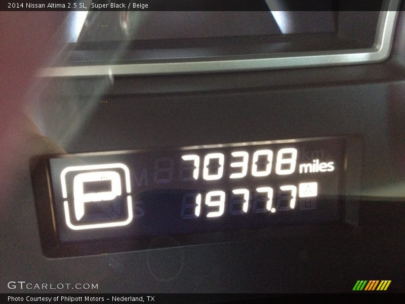 Super Black / Beige 2014 Nissan Altima 2.5 SL