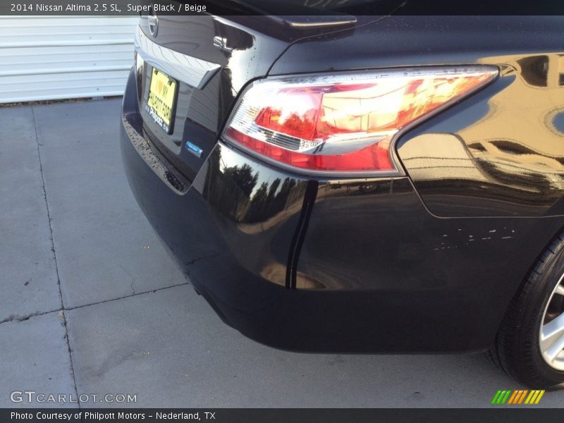 Super Black / Beige 2014 Nissan Altima 2.5 SL