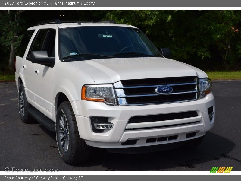 White Platinum / Ebony 2017 Ford Expedition XLT