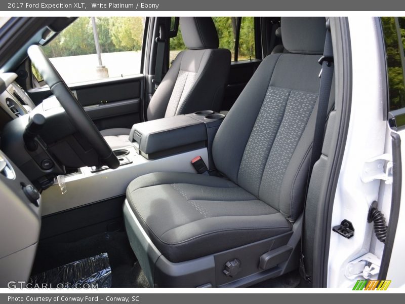 White Platinum / Ebony 2017 Ford Expedition XLT