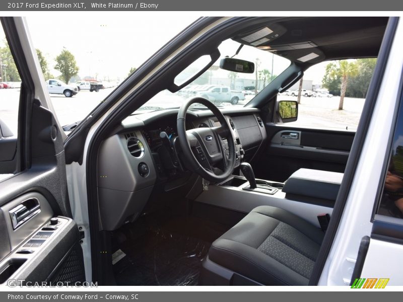 White Platinum / Ebony 2017 Ford Expedition XLT