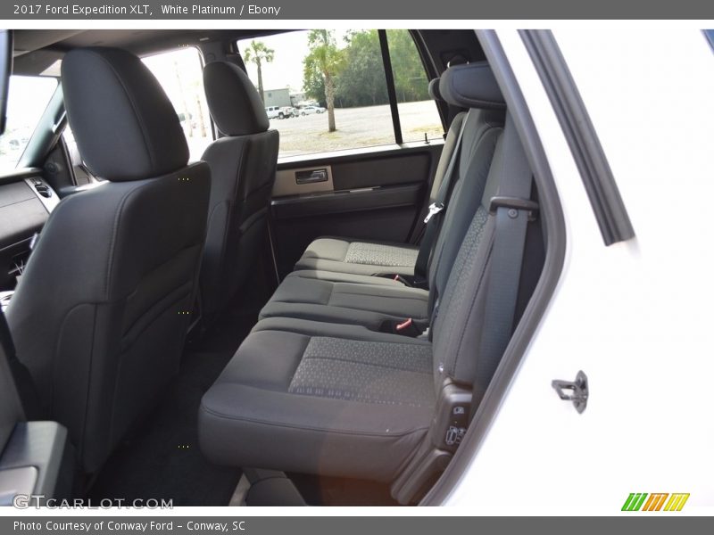 White Platinum / Ebony 2017 Ford Expedition XLT