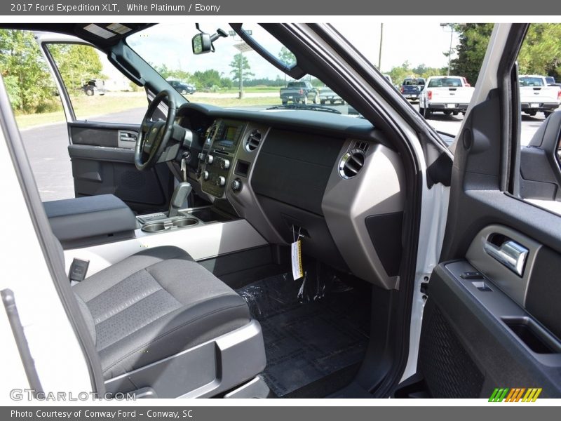 White Platinum / Ebony 2017 Ford Expedition XLT