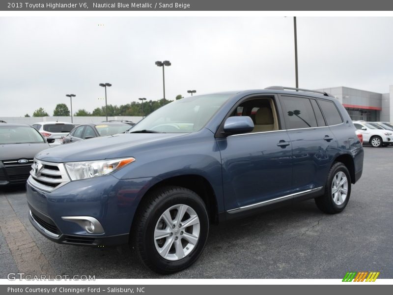 Front 3/4 View of 2013 Highlander V6