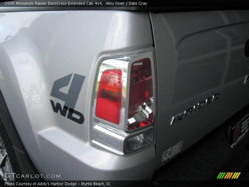 Alloy Silver / Slate Gray 2006 Mitsubishi Raider DuroCross Extended Cab 4x4