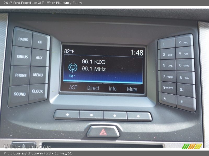 White Platinum / Ebony 2017 Ford Expedition XLT