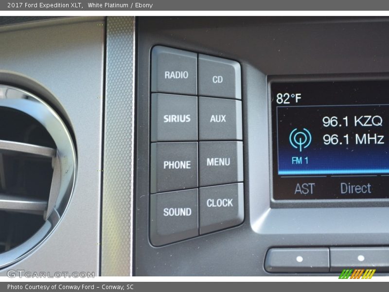 White Platinum / Ebony 2017 Ford Expedition XLT