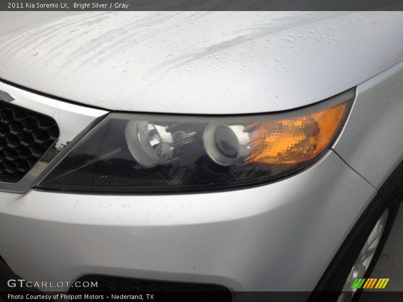 Bright Silver / Gray 2011 Kia Sorento LX