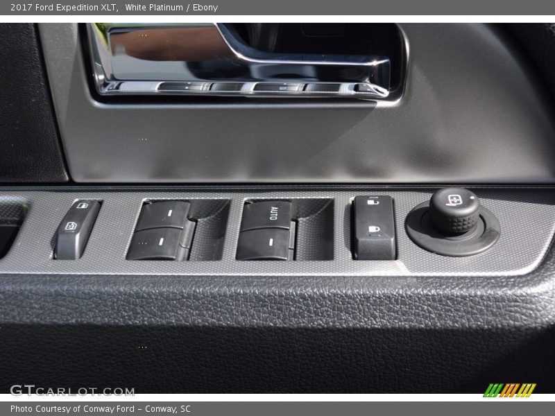 White Platinum / Ebony 2017 Ford Expedition XLT