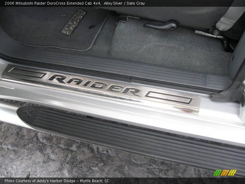Alloy Silver / Slate Gray 2006 Mitsubishi Raider DuroCross Extended Cab 4x4