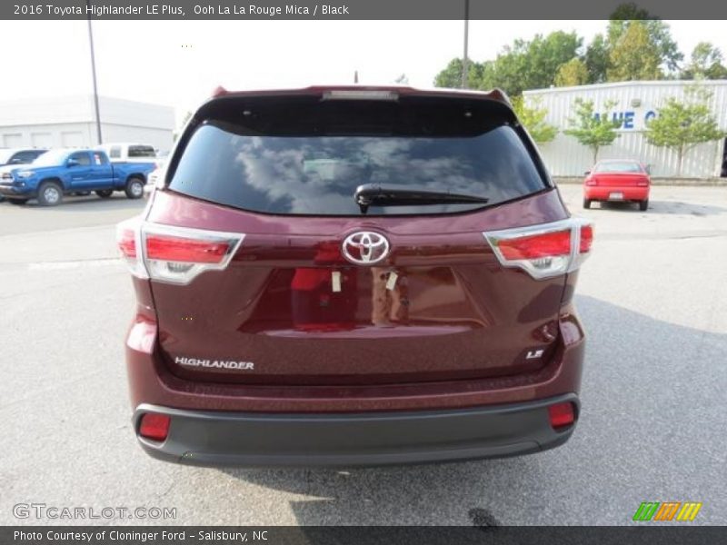 Ooh La La Rouge Mica / Black 2016 Toyota Highlander LE Plus