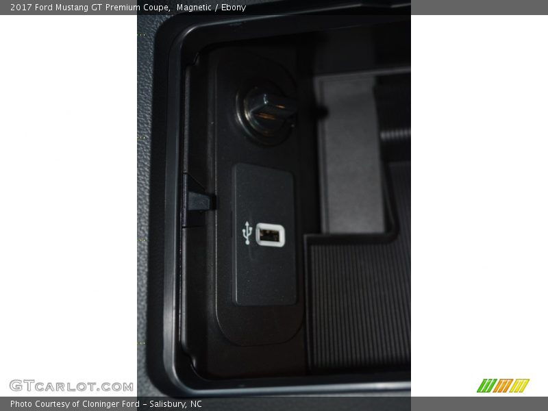 Magnetic / Ebony 2017 Ford Mustang GT Premium Coupe