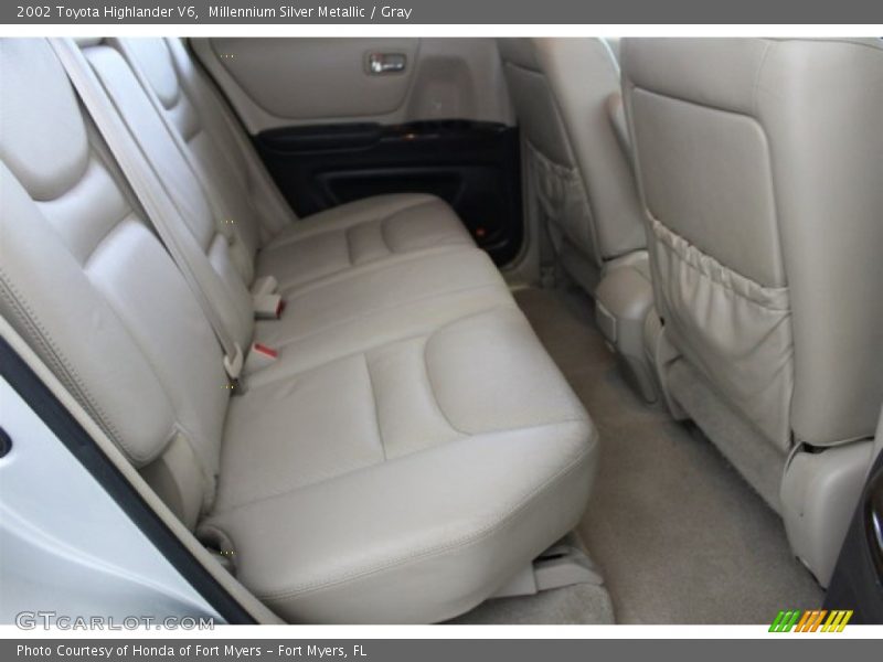 Millennium Silver Metallic / Gray 2002 Toyota Highlander V6