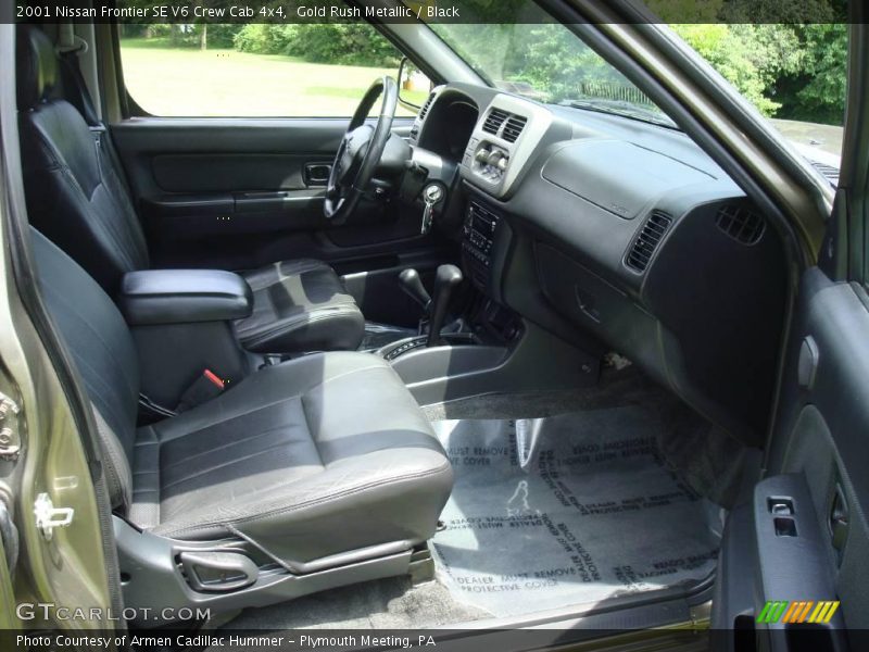 Gold Rush Metallic / Black 2001 Nissan Frontier SE V6 Crew Cab 4x4