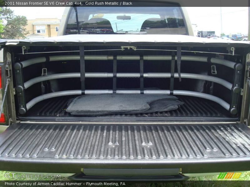 Gold Rush Metallic / Black 2001 Nissan Frontier SE V6 Crew Cab 4x4