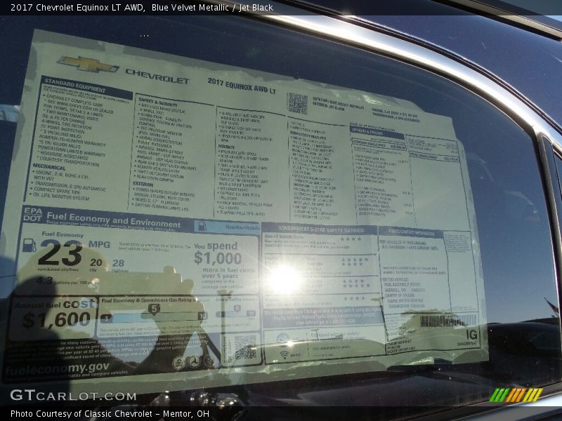 Blue Velvet Metallic / Jet Black 2017 Chevrolet Equinox LT AWD