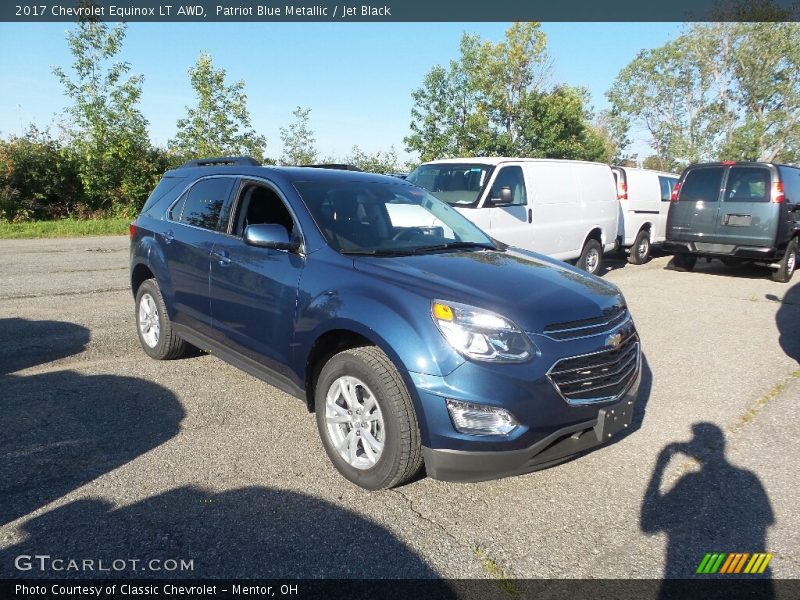 Patriot Blue Metallic / Jet Black 2017 Chevrolet Equinox LT AWD