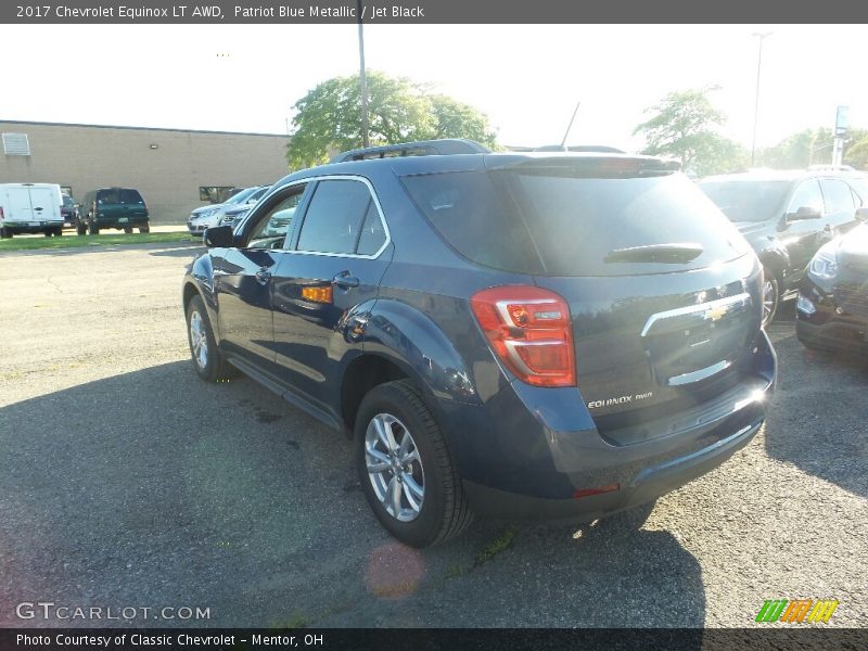 Patriot Blue Metallic / Jet Black 2017 Chevrolet Equinox LT AWD