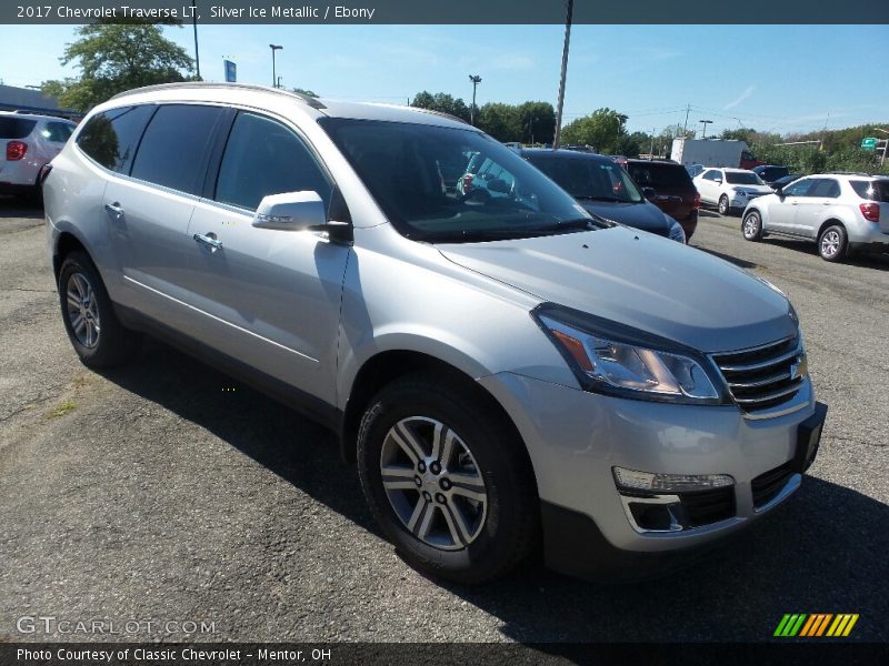Silver Ice Metallic / Ebony 2017 Chevrolet Traverse LT
