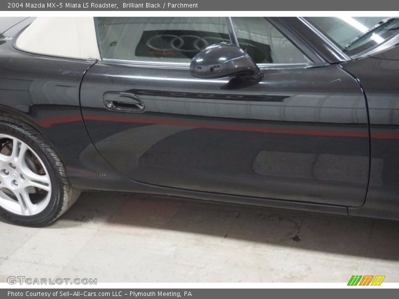 Brilliant Black / Parchment 2004 Mazda MX-5 Miata LS Roadster