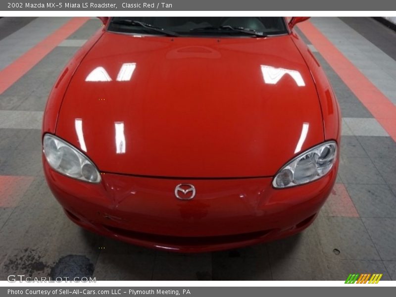 Classic Red / Tan 2002 Mazda MX-5 Miata LS Roadster