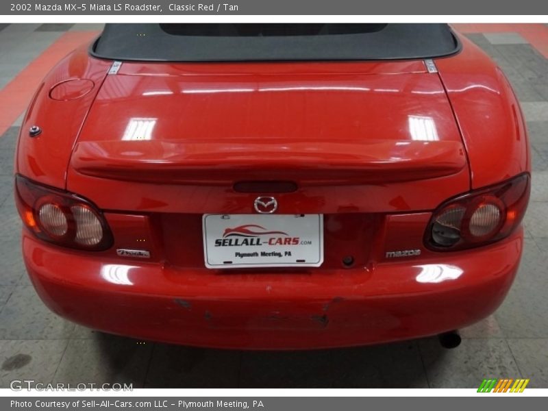 Classic Red / Tan 2002 Mazda MX-5 Miata LS Roadster