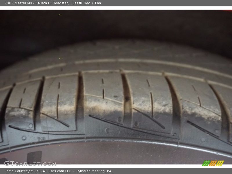 Classic Red / Tan 2002 Mazda MX-5 Miata LS Roadster