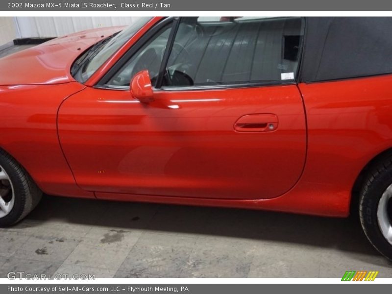Classic Red / Tan 2002 Mazda MX-5 Miata LS Roadster