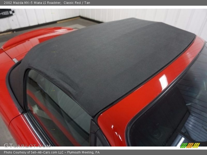 Classic Red / Tan 2002 Mazda MX-5 Miata LS Roadster