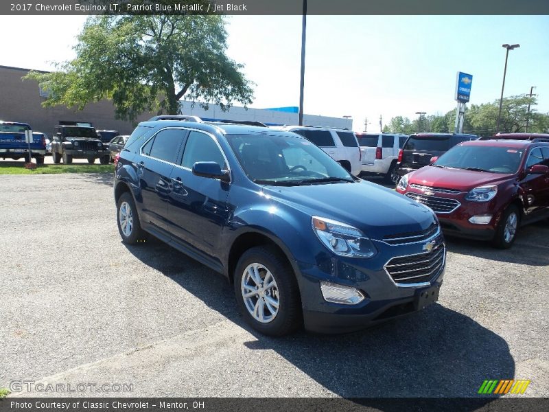 Patriot Blue Metallic / Jet Black 2017 Chevrolet Equinox LT