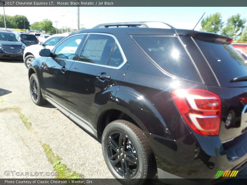 Mosaic Black Metallic / Jet Black 2017 Chevrolet Equinox LT
