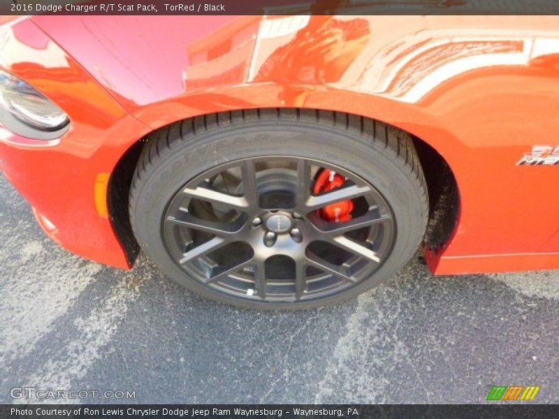 TorRed / Black 2016 Dodge Charger R/T Scat Pack