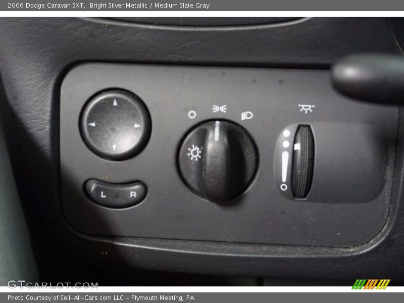 Bright Silver Metallic / Medium Slate Gray 2006 Dodge Caravan SXT