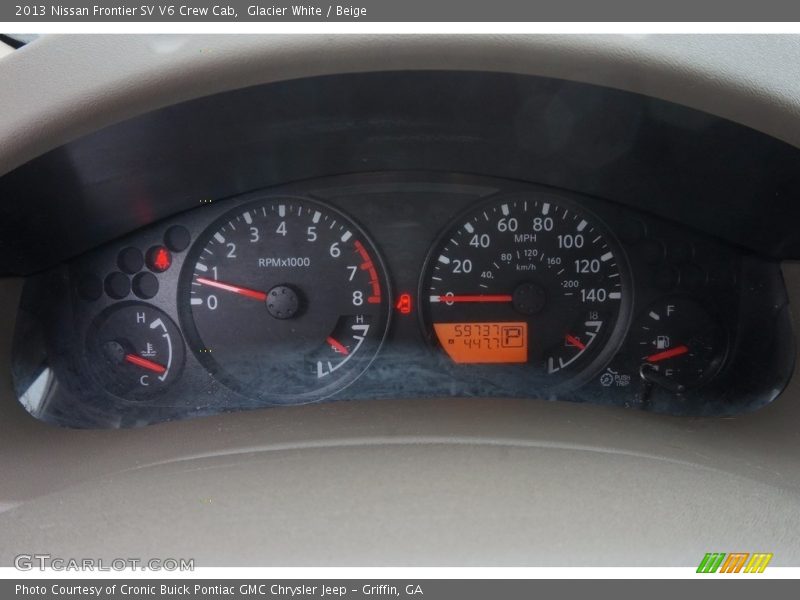 Glacier White / Beige 2013 Nissan Frontier SV V6 Crew Cab