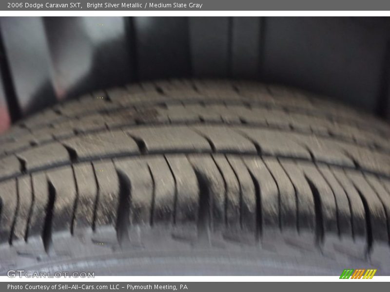 Bright Silver Metallic / Medium Slate Gray 2006 Dodge Caravan SXT