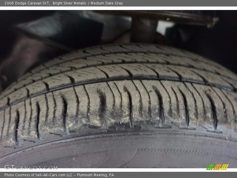 Bright Silver Metallic / Medium Slate Gray 2006 Dodge Caravan SXT