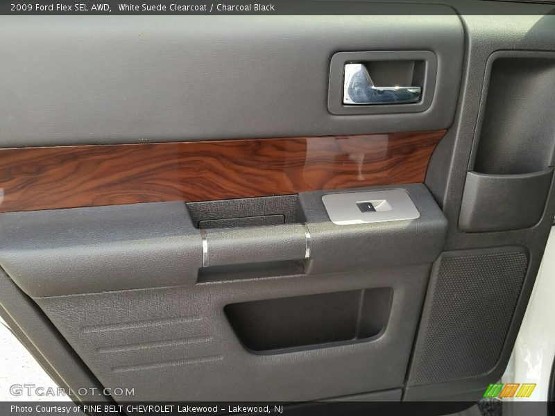 White Suede Clearcoat / Charcoal Black 2009 Ford Flex SEL AWD