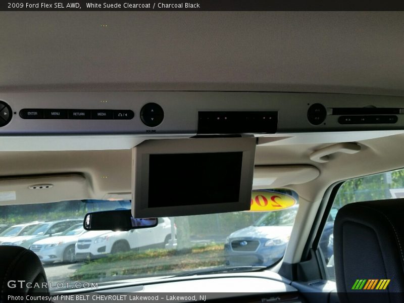 White Suede Clearcoat / Charcoal Black 2009 Ford Flex SEL AWD
