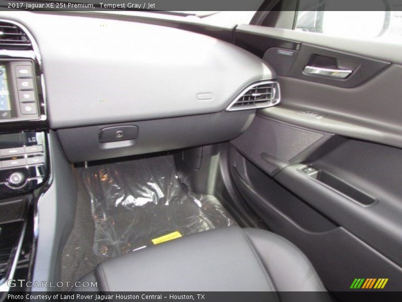 Tempest Gray / Jet 2017 Jaguar XE 25t Premium