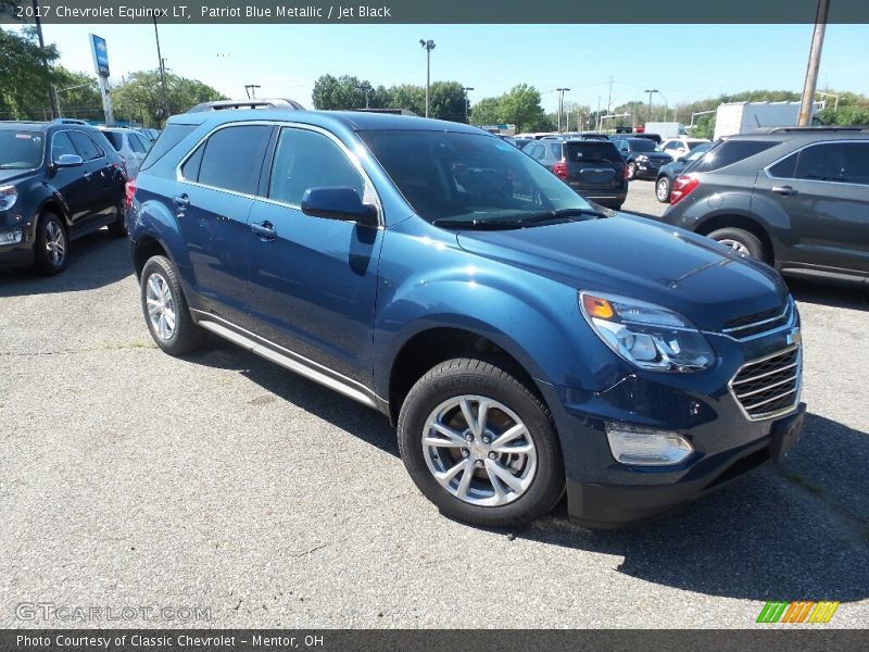 Patriot Blue Metallic / Jet Black 2017 Chevrolet Equinox LT