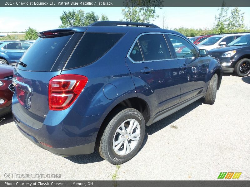 Patriot Blue Metallic / Jet Black 2017 Chevrolet Equinox LT