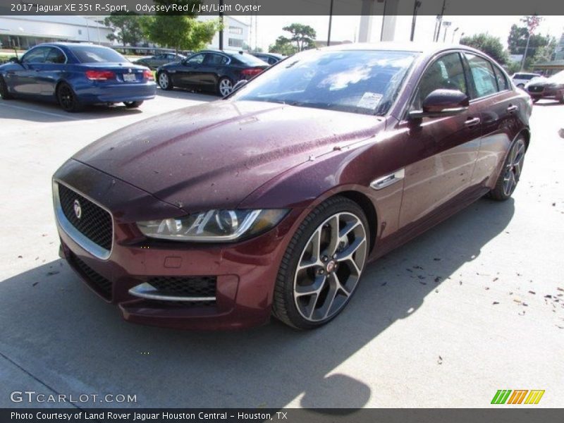Front 3/4 View of 2017 XE 35t R-Sport