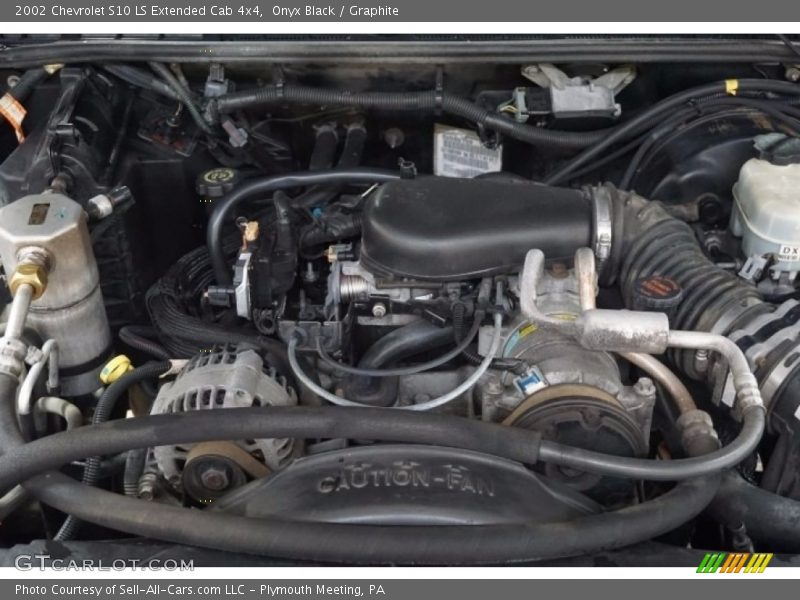 Onyx Black / Graphite 2002 Chevrolet S10 LS Extended Cab 4x4