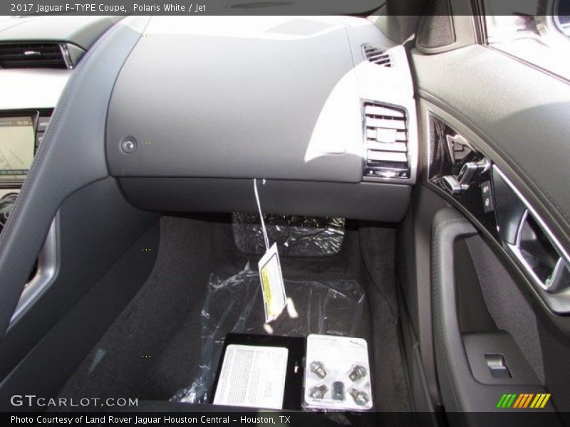 Polaris White / Jet 2017 Jaguar F-TYPE Coupe