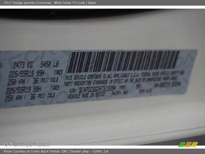 White Noise Tri-Coat / Black 2017 Dodge Journey Crossroad